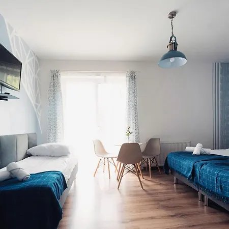 Sudecka Проживание в семье