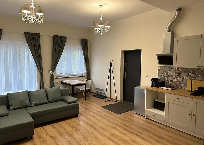 Sudecka ホームステイ *